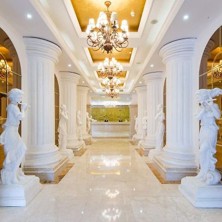 Vienna Hotel Banxuegang Road Šen-čen Exteriér fotografie