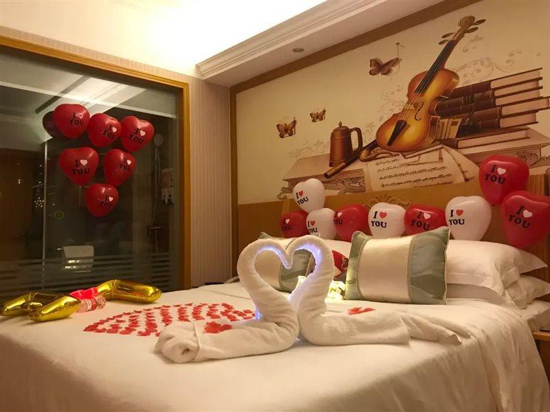 Vienna Hotel Banxuegang Road Šen-čen Exteriér fotografie