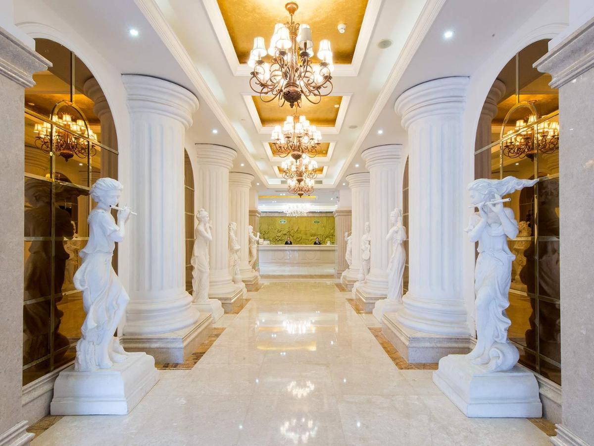 Vienna Hotel Banxuegang Road Šen-čen Exteriér fotografie